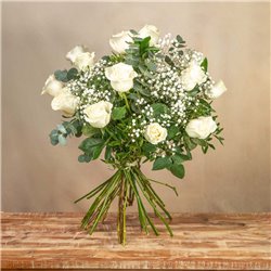 12 Rosas Blancas Tallo Largo